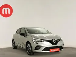 Cinzento Usado 2023 Renault Clio V Evolution | € 16.499 (Preço justo)