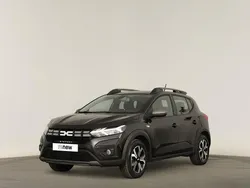 Noir nacre Usado 2023 Dacia Sandero Expression Citadino | € 18.190 (Preço justo)