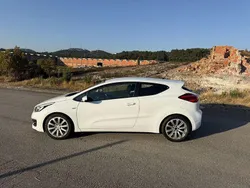 Usado 2015 Kia Ceed Coupé | € 8.790 (Bom preço)