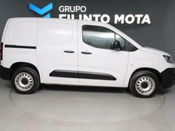 Branco Usado 2023 Fiat Doblò Monovolume | € 18.490 (Preço justo)