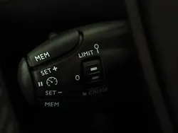 Usado 2024 Peugeot 2008 Allure SUV | € 23.999 (Preço justo)