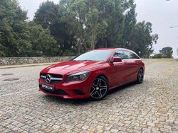 Vermelho Usado 2015 Mercedes CLA200 Shooting Brake Urban Carrinha | € 18.597
