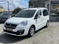 Branco Usado 2017 Peugeot Partner Monovolume | € 14.900 (Caro)
