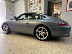 Cinza Usado 2003 Porsche 911 Carrera 4 Coupé | € 49.000