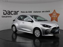 Cinza Usado 2022 Toyota Yaris Hybrid Comfort | € 16.699 (Preço justo)