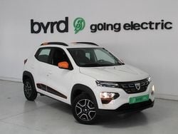 Branco Usado 2022 Dacia Spring Comfort Citadino | € 11.900 (Preço justo)