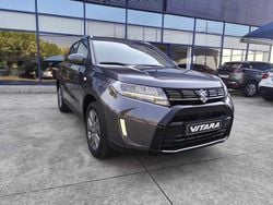 Cinza Novo 2025 Suzuki Vitara SUV | € 30.400