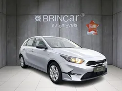 Cinza prata Usado 2023 Kia Ceed | € 15.890 (Bom preço)