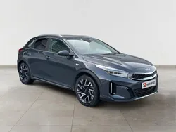 Cinza Usado 2024 Kia XCeed SUV | € 23.400 (Preço elevado)