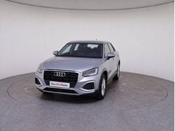 Cinzento claro metalizado Usado 2022 Audi Q2 Advanced SUV | € 23.990 (Preço justo)