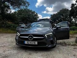 Cinzento Usado 2019 Mercedes A180 Citadino | € 8.500