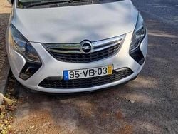 Cinzento Usado 2014 Opel Zafira Monovolume | € 10.250 (Preço justo)