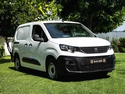 Branco Usado 2019 Peugeot Partner Monovolume | € 10.900 (Bom preço)