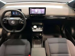 Branco Usado 2024 MG MG4 EV Citadino | € 25.400 (Caro)