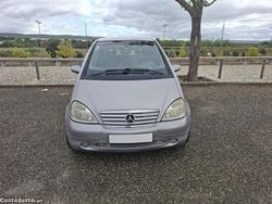 Cinza Usado 2000 Mercedes A140 Elegance Citadino | € 1.950 (Preço justo)