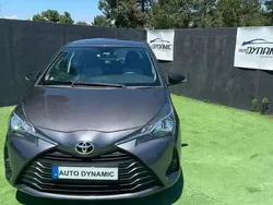 Cinzento Usado 2019 Toyota Yaris Luxury | € 18.500 (Caro)