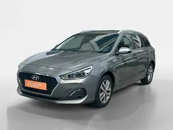 Cinza Usado 2019 Hyundai i30 Style Carrinha | € 16.990 (Preço justo)