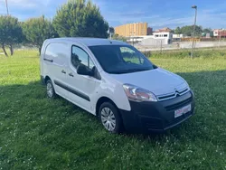 Branco Usado 2015 Citroën Berlingo Monovolume | € 9.500 (Preço justo)