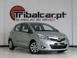 Cinza Usado 2012 Toyota Yaris Active Citadino | € 9.750 (Preço elevado)