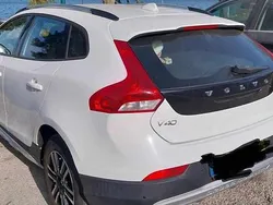 Branco Usado 2017 Volvo V40 Carrinha | € 13.000 (Bom preço)