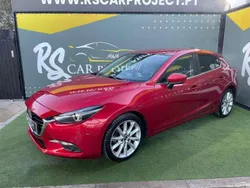 Vermelho Usado 2018 Mazda 3 | € 18.980