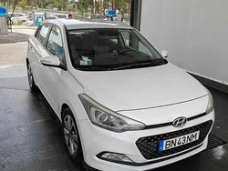 Branco Usado 2015 Hyundai i20 | € 9.800 (Bom preço)