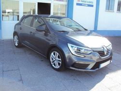 Cinzento Usado 2019 Renault Mégane IV Zen Citadino | € 15.750 (Preço justo)