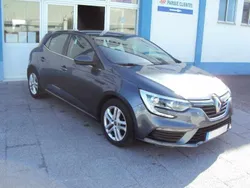 Cinzento Usado 2019 Renault Mégane IV Zen Citadino | € 15.750 (Preço justo)