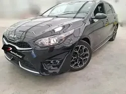 Preto Usado 2022 Kia Ceed GT GT-Line Citadino | € 22.990 (Preço justo)