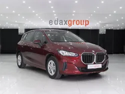 Vermelho Usado 2023 BMW 225 Active Tourer Monovolume | € 33.990