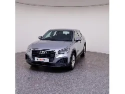 Cinzento claro metalizado Usado 2023 Audi Q2 SUV | € 23.990 (Bom preço)