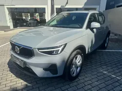 Cinzento Usado 2024 Volvo XC40 Core SUV | € 36.900 (Preço elevado)