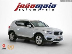 Cinza Usado 2024 Volvo XC40 Core SUV | € 34.900 (Preço justo)