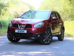 Vermelho Usado 2013 Nissan Qashqai Premium Edition SUV | € 6.500 (Preço justo)