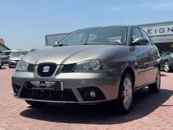 Cinzento Usado 2005 Seat Ibiza | € 5.000 (Preço elevado)