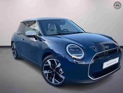 Azul Usado 2024 Mini Cooper SE Classic Citadino | € 36.900