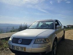 Usado 2002 VW Passat Highline Sedan | € 4.450 (Preço elevado)