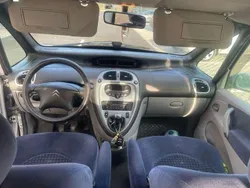 Usado 2005 Citroën Xsara Picasso Monovolume | € 3.800