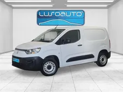 Branco Usado 2023 Fiat Doblò Monovolume | € 16.900 (Bom preço)