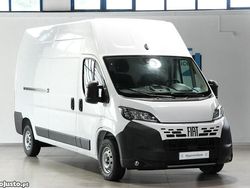 Branco Usado 2025 Fiat Ducato Van | € 36.490 (Preço elevado)