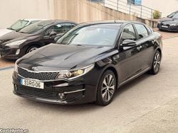 Preto Usado 2016 Kia Optima 2 Sedan | € 11.900