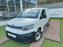 Branco Usado 2022 Citroën Berlingo Feel Monovolume | € 19.500 (Preço elevado)
