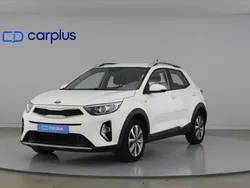 Branco Usado 2021 Kia Stonic SUV | € 16.000 (Preço justo)