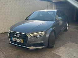Cinzento Usado 2016 Audi A3 Sedan | € 16.900 (Preço justo)