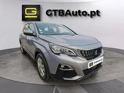 Cinzento Usado 2020 Peugeot 5008 Monovolume | € 24.499 (Preço justo)
