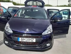 Preto Usado 2018 Peugeot 208 GT-line Citadino | € 15.900