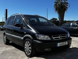 Usado 2004 Opel Zafira Sedan | € 2.900