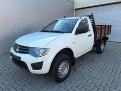 Branco Usado 2015 Mitsubishi L200 Pickup | € 21.000