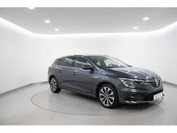 Cinzento Usado 2023 Renault Mégane IV Carrinha | € 26.380 (Preço justo)