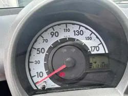 Cinzento Usado 2013 Peugeot 107 Citadino | € 4.500